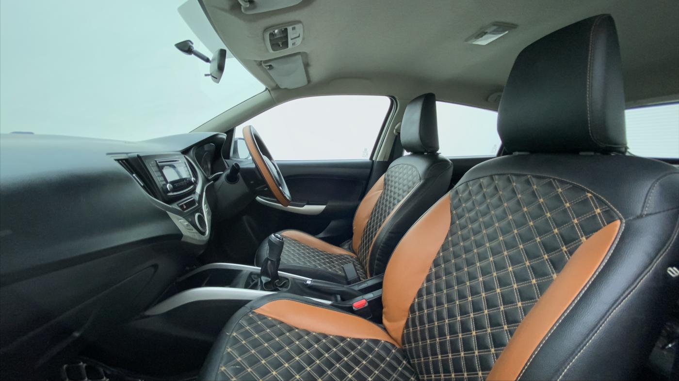 2016 Maruti Baleno DELTA PETROL 1.2, Petrol, Manual, 68,242 km, Right Side Front Door Cabin