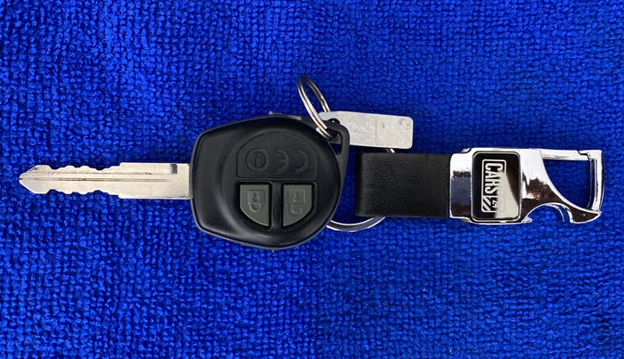 2016 Maruti Baleno DELTA PETROL 1.2, Petrol, Manual, 68,242 km, Key Close Up