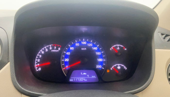 2016 Hyundai Xcent S 1.2, Petrol, Manual, 1,17,304 km, Odometer Image
