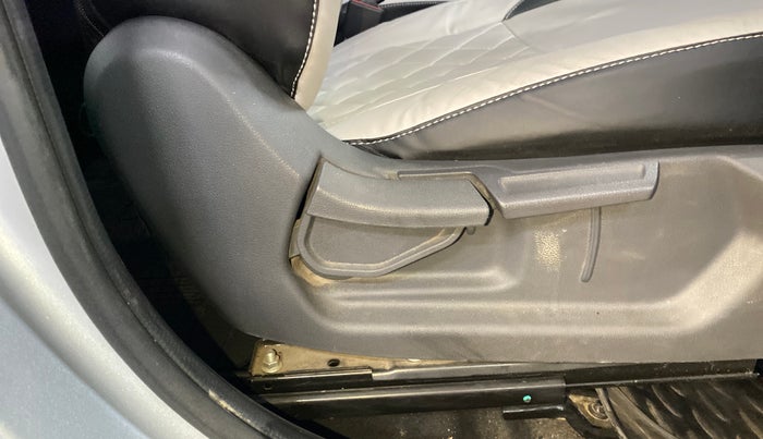 2021 Hyundai GRAND I10 NIOS SPORTZ AMT 1.2 KAPPA VTVT, Petrol, Automatic, 53,321 km, Driver Side Adjustment Panel