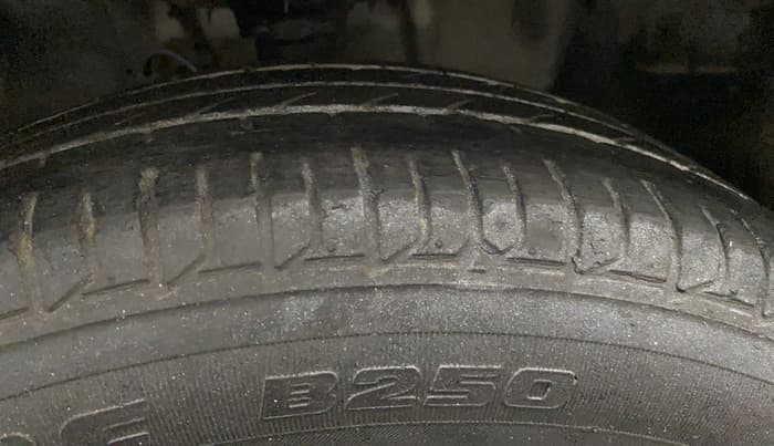 2019 Hyundai Elite i20 SPORTZ PLUS 1.2, Petrol, Manual, 73,229 km, Right Front Tyre Tread