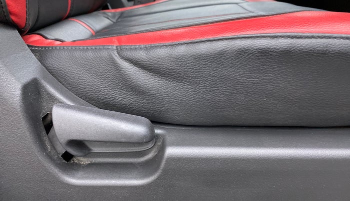 2014 Maruti Wagon R 1.0 LXI, Petrol, Manual, 50,684 km, Driver Side Adjustment Panel
