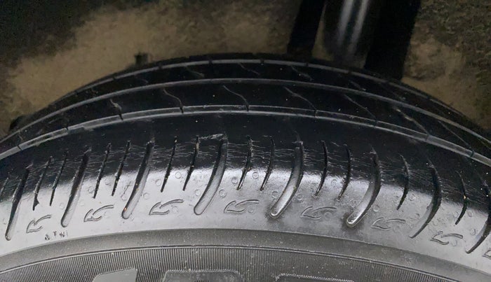 2020 Maruti Baleno DELTA PETROL 1.2, Petrol, Manual, 52,794 km, Left Rear Tyre Tread