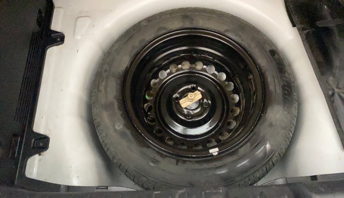 2022 Hyundai NEW I20 SPORTZ 1.2 MT, Petrol, Manual, 24,903 km, Spare Tyre