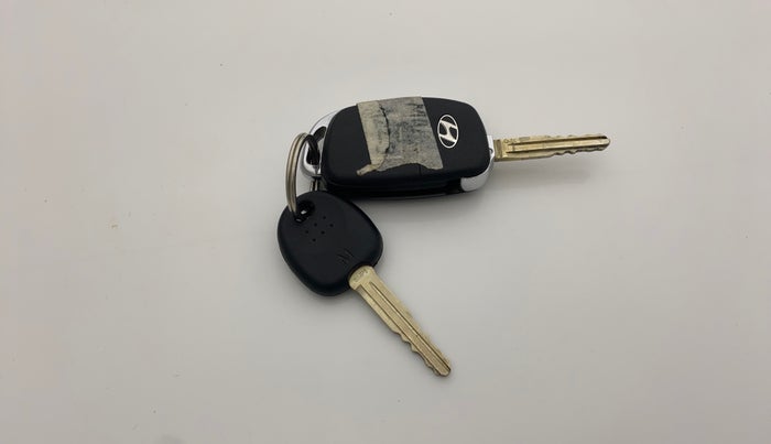 2022 Hyundai NEW I20 SPORTZ 1.2 MT, Petrol, Manual, 24,903 km, Key Close Up