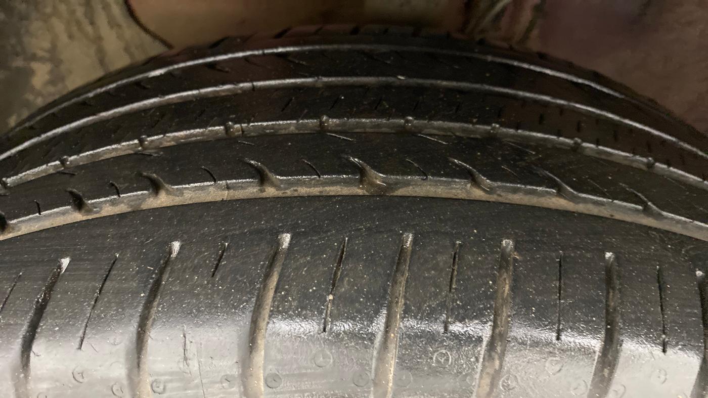 2019 Hyundai Elite i20 ASTA 1.2 (O), Petrol, Manual, 20,822 km, Left Front Tyre Tread