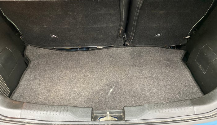 2017 Maruti IGNIS DELTA 1.2 K12, Petrol, Manual, 30,445 km, Boot Inside