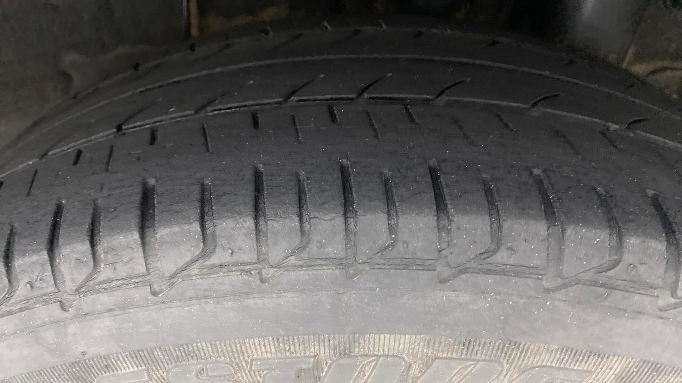 2017 Hyundai i20 Active 1.2 SX, Petrol, Manual, 61,721 km, Left Rear Tyre Tread