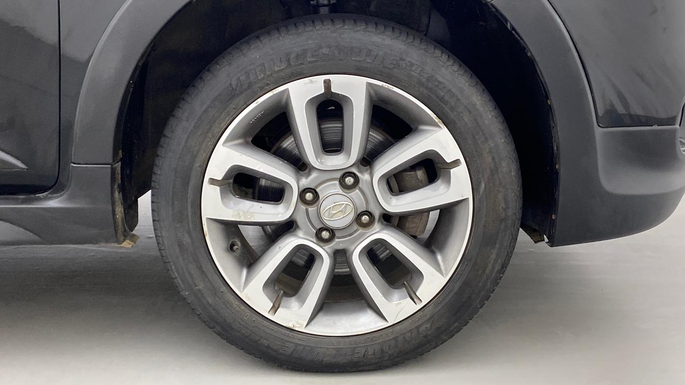 2017 Hyundai i20 Active 1.2 SX, Petrol, Manual, 61,721 km, Right Front Wheel