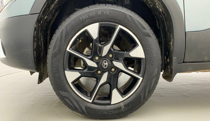 2022 Tata PUNCH ACCOMPLISHED MT, Petrol, Manual, 7,652 km, Left Front Wheel
