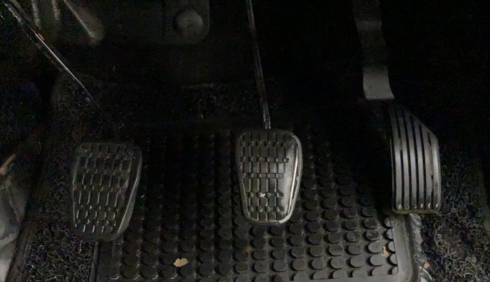 2022 Tata PUNCH ACCOMPLISHED MT, Petrol, Manual, 7,652 km, Pedals