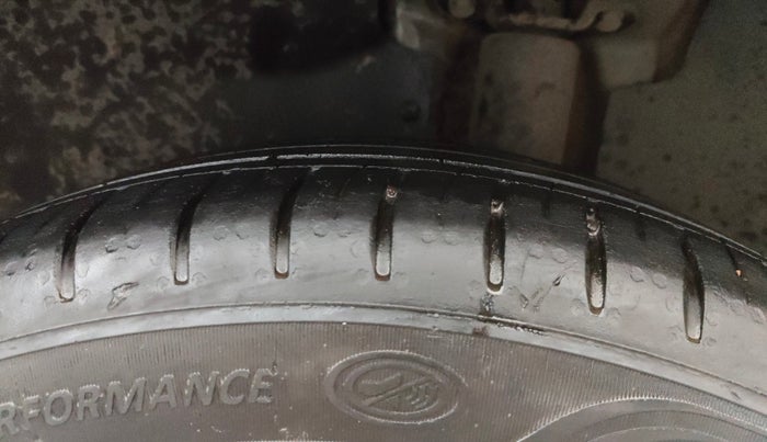 2022 MG HECTOR PLUS SHARP 1.5 PETROL TURBO CVT 6-STR, Petrol, Automatic, 56,886 km, Left Rear Tyre Tread