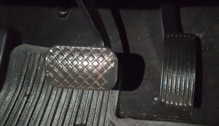 2022 MG HECTOR PLUS SHARP 1.5 PETROL TURBO CVT 6-STR, Petrol, Automatic, 56,886 km, Pedals