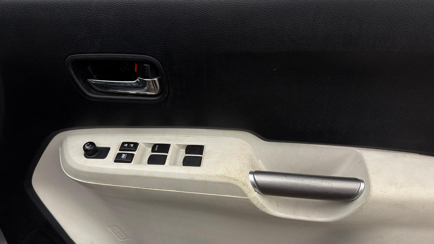 2022 Maruti IGNIS DELTA 1.2 AMT, Petrol, Automatic, 28,472 km, Driver Side Door Panels Control