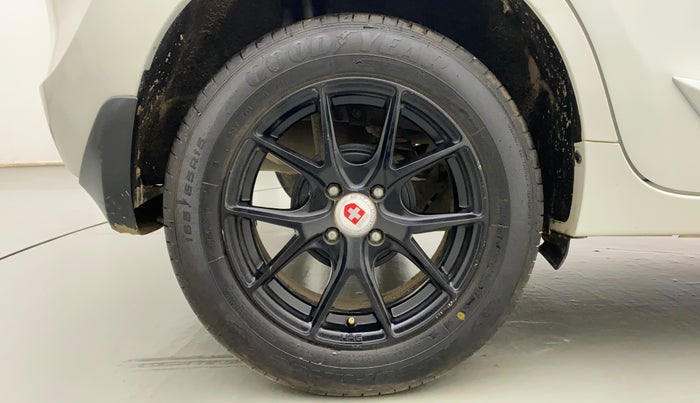 2017 Maruti Baleno DELTA PETROL 1.2, Petrol, Manual, 76,325 km, Right Rear Wheel