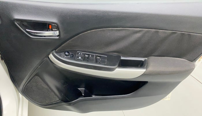 2017 Maruti Baleno DELTA PETROL 1.2, Petrol, Manual, 76,325 km, Driver Side Door Panels Control