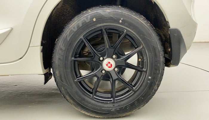 2017 Maruti Baleno DELTA PETROL 1.2, Petrol, Manual, 76,325 km, Left Rear Wheel