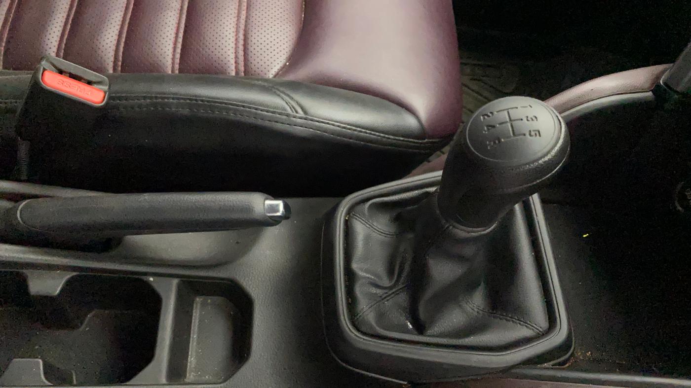 2025 Maruti Grand Vitara SIGMA SMART HYBRID, Petrol, Manual, 4,491 km, Gear Lever