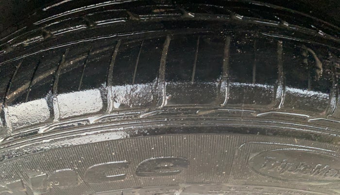 2016 Volkswagen Polo HIGHLINE1.2L, Petrol, Manual, 41,153 km, Left Rear Tyre Tread