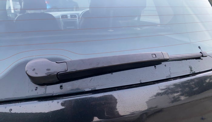 2016 Volkswagen Polo HIGHLINE1.2L, Petrol, Manual, 41,153 km, Rear Wiper