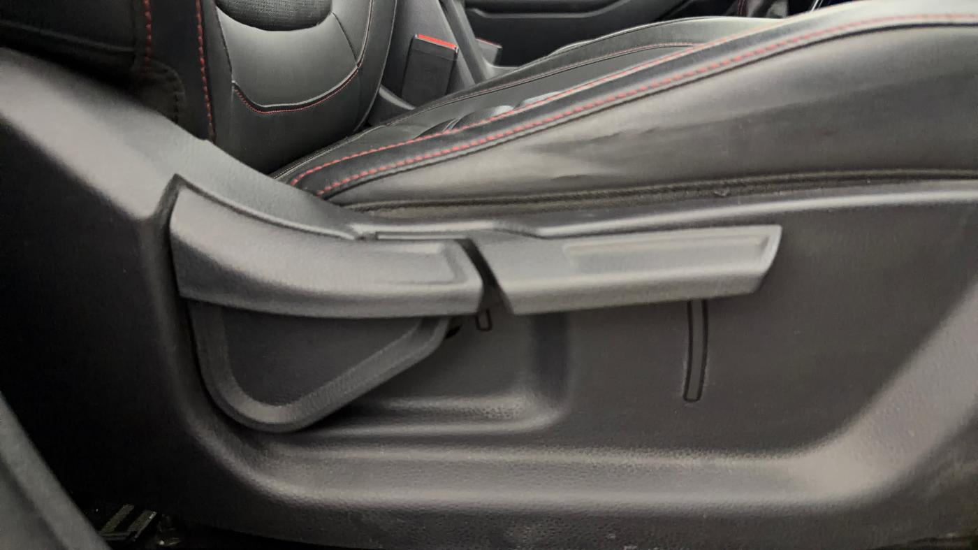 2019 KIA SELTOS GTX 1.4 PETROL, Petrol, Manual, 35,564 km, Driver Side Adjustment Panel