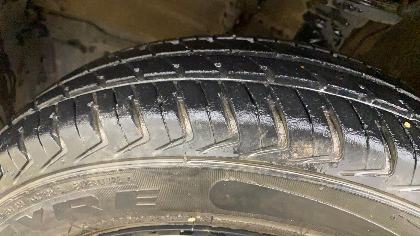 2022 Maruti Alto K10 VXI, Petrol, Manual, 36,379 km, Left Front Tyre Tread
