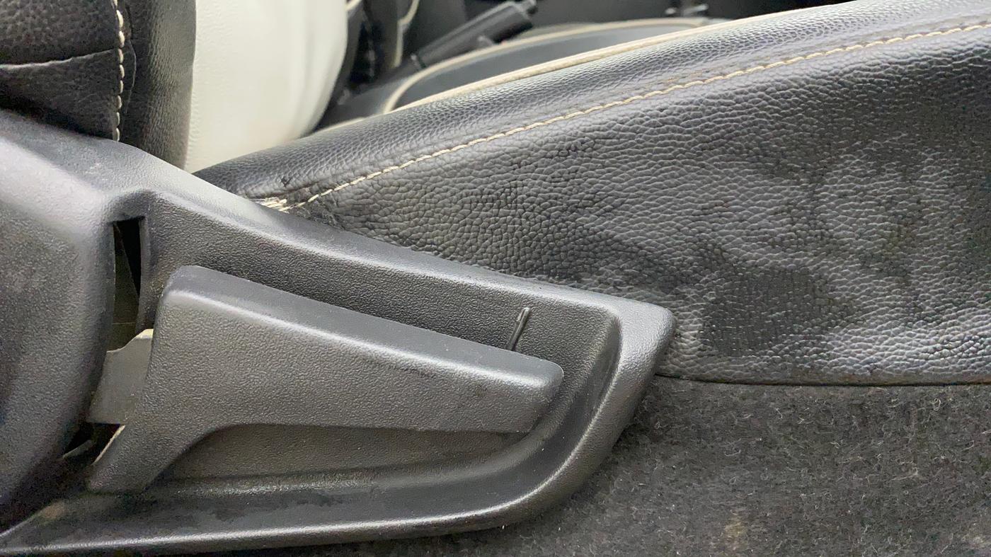 2022 Maruti Alto K10 VXI, Petrol, Manual, 36,379 km, Driver Side Adjustment Panel