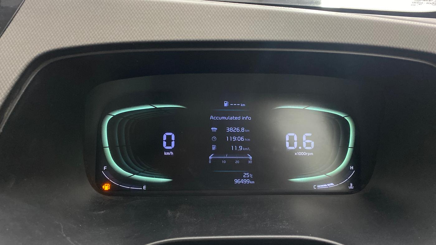 2022 KIA CARENS PRESTIGE 1.4 PETROL 7 STR, Petrol, Manual, 96,499 km, Odometer Image