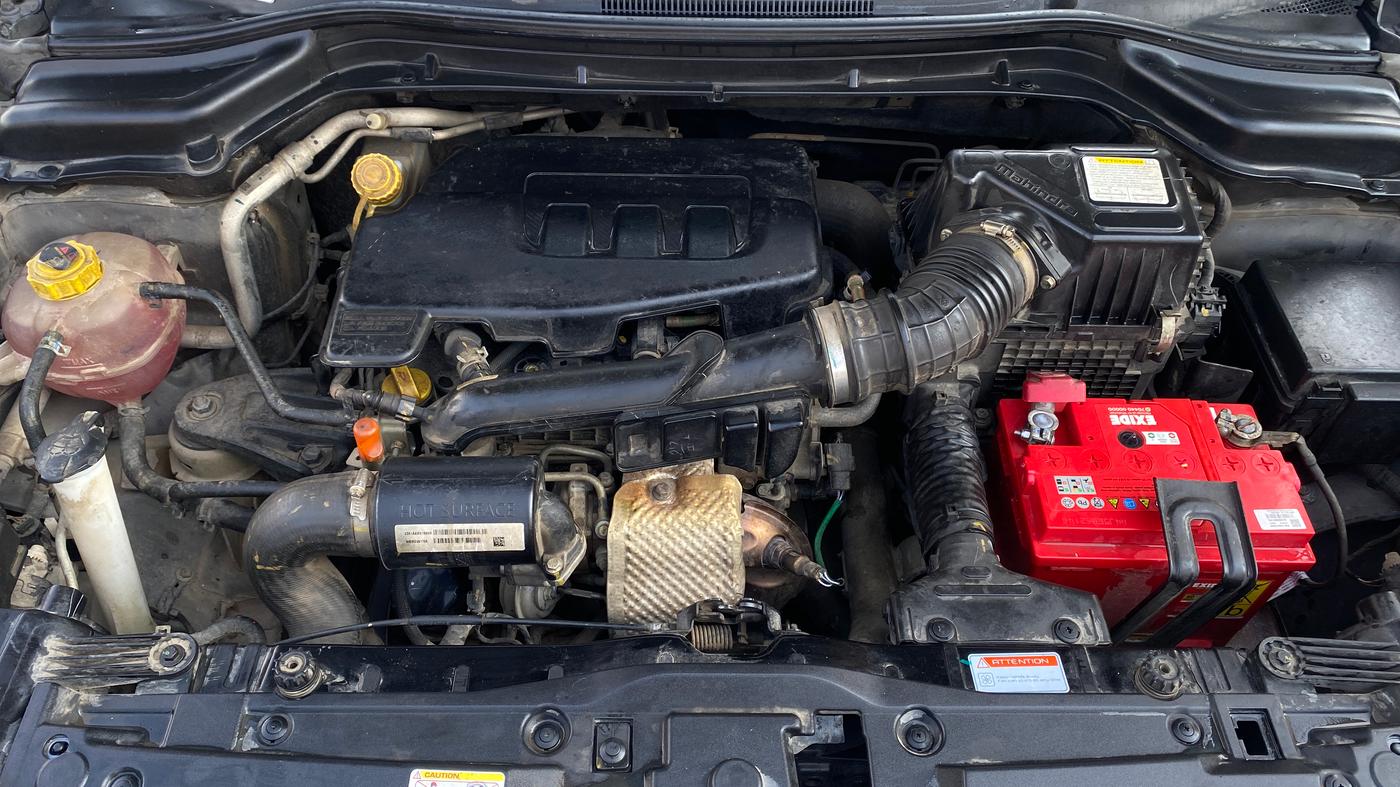 2021 Mahindra XUV300 W8 (O) 1.2 PETROL, Petrol, Manual, 47,115 km, Engine View