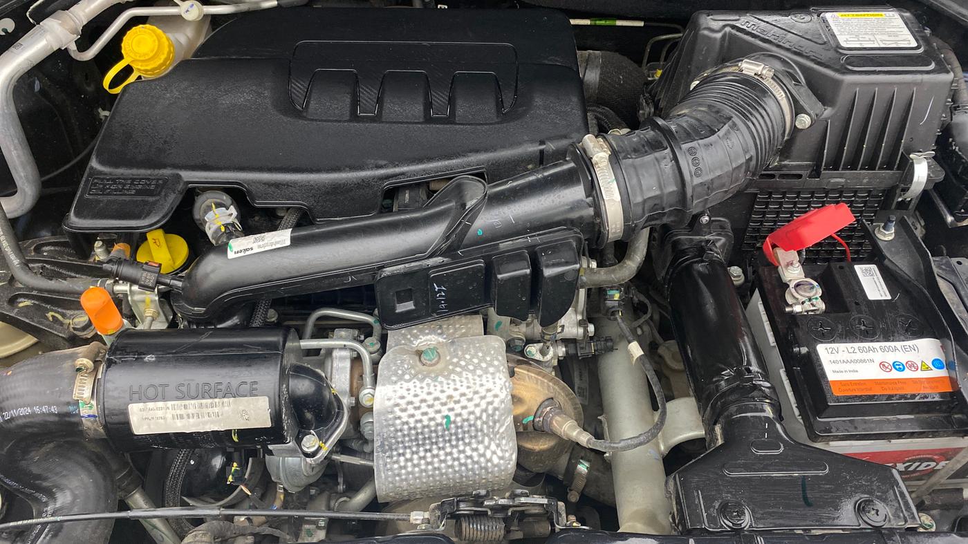 2024 Mahindra XUV 3XO AX5 1.2 L TCMPFi, Petrol, Manual, 7,921 km, Engine View