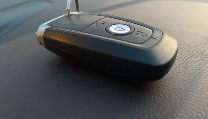 2018 Ford FREESTYLE TITANIUM 1.5 DIESEL, Diesel, Manual, 1,30,602 km, Key Close Up