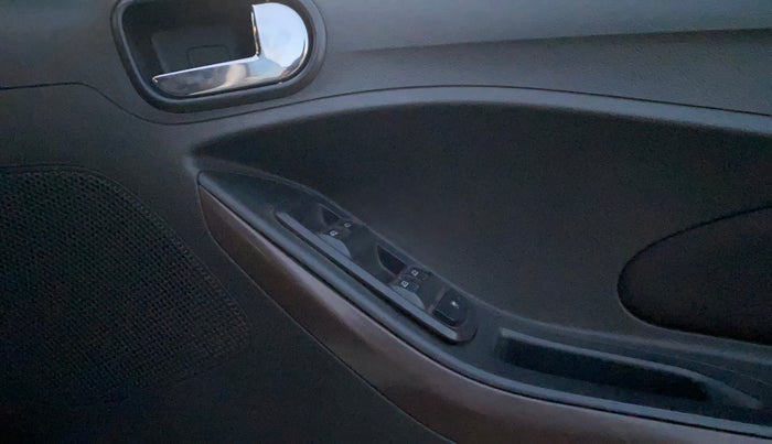 2018 Ford FREESTYLE TITANIUM 1.5 DIESEL, Diesel, Manual, 1,30,602 km, Driver Side Door Panels Control