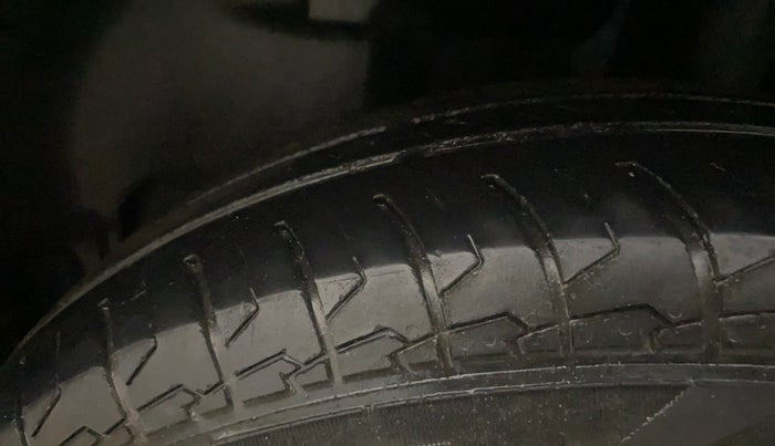 2022 Maruti Swift VXI, Petrol, Manual, 56,362 km, Left Rear Tyre Tread