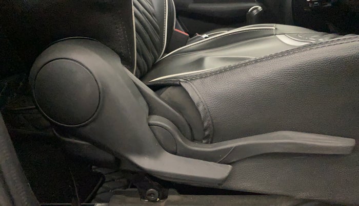 2022 Maruti Swift VXI, Petrol, Manual, 56,362 km, Driver Side Adjustment Panel