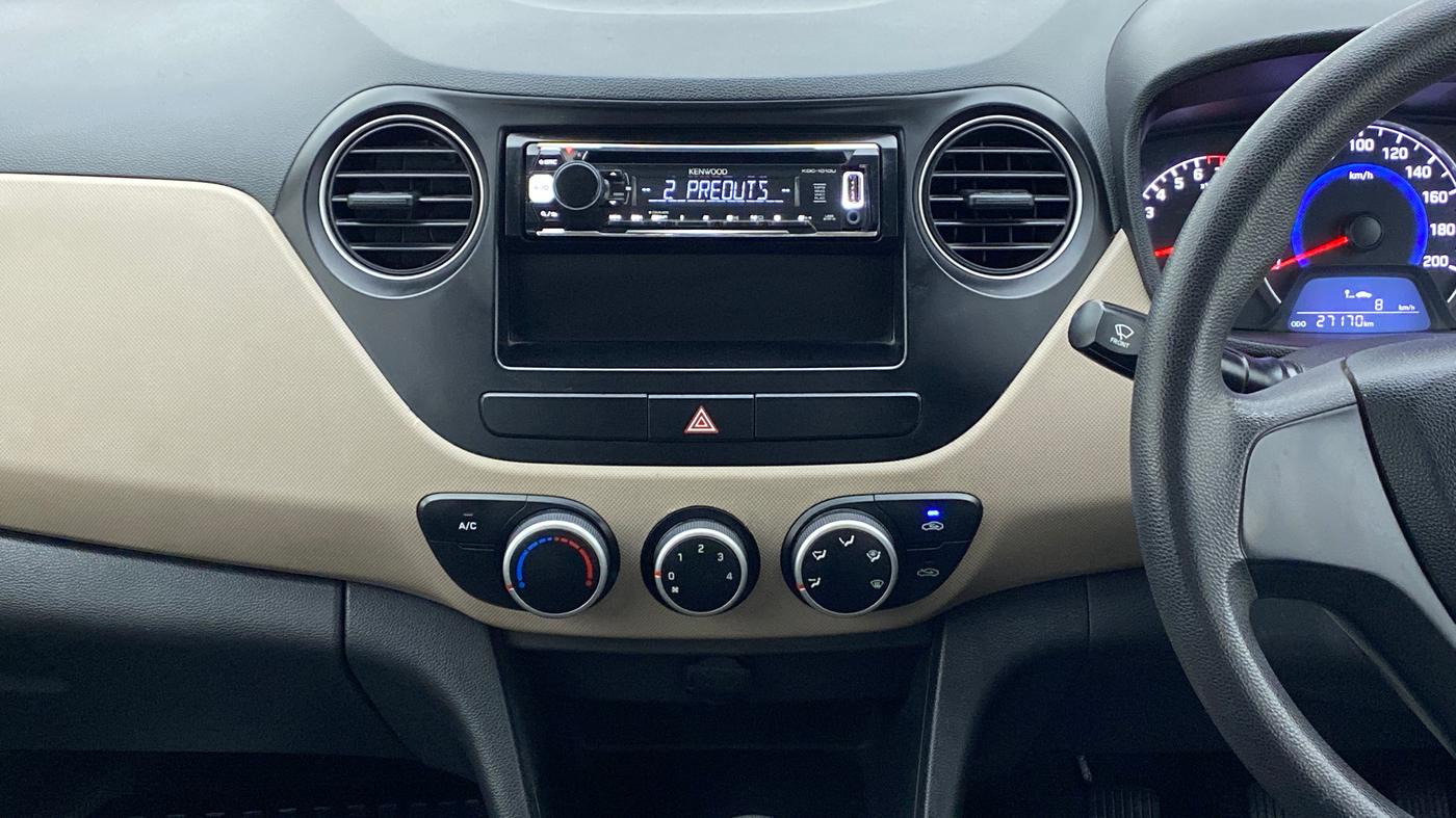 2017 Hyundai Grand i10 MAGNA 1.2 KAPPA VTVT, Petrol, Manual, 27,431 km, Air Conditioner