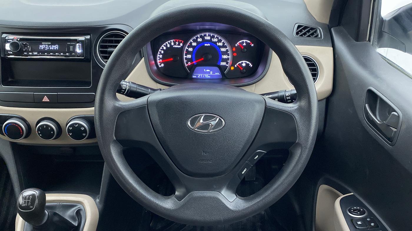 2017 Hyundai Grand i10 MAGNA 1.2 KAPPA VTVT, Petrol, Manual, 27,431 km, Steering Wheel Close Up