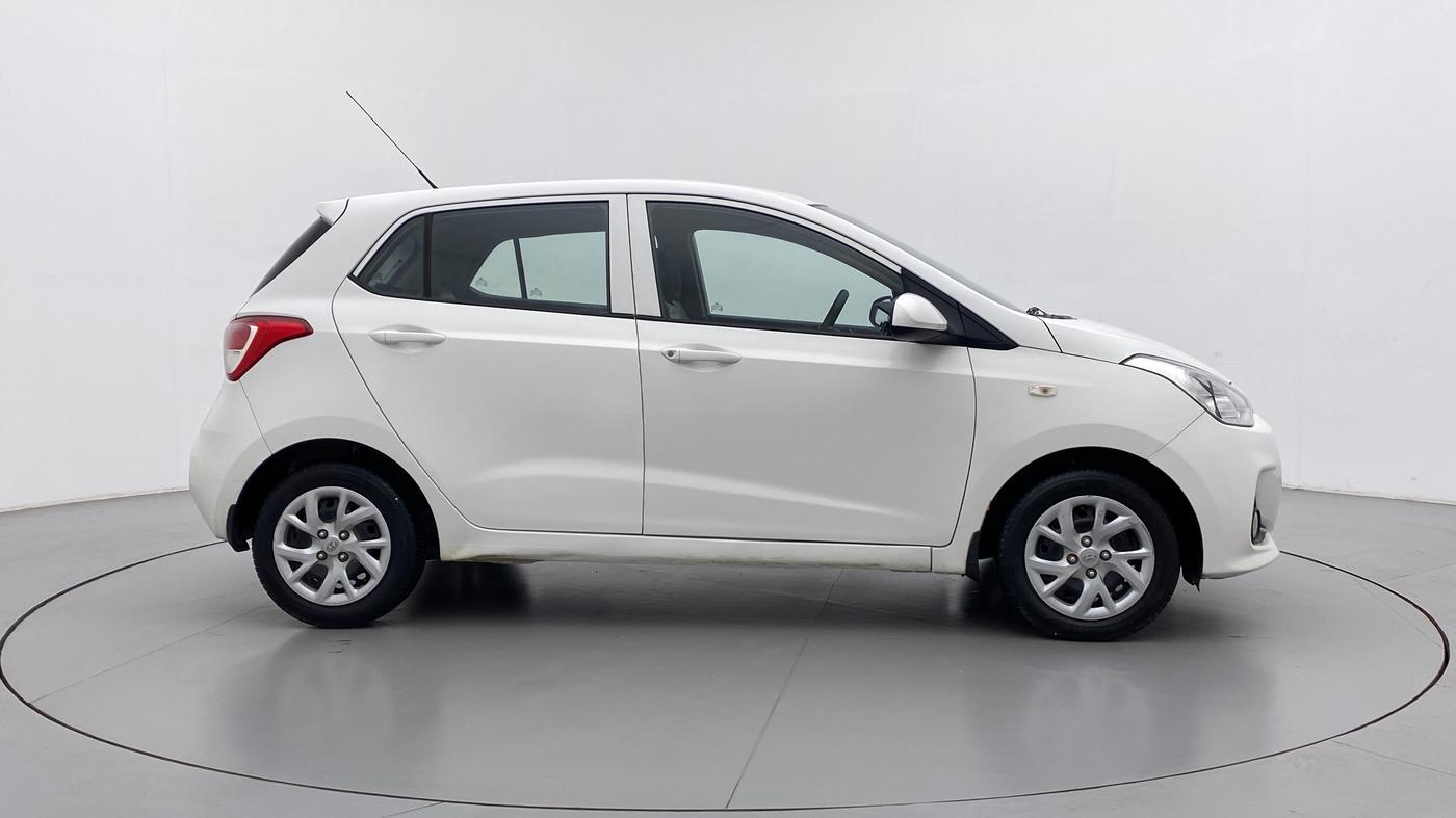 2017 Hyundai Grand i10 MAGNA 1.2 KAPPA VTVT, Petrol, Manual, 27,431 km, Right Side View