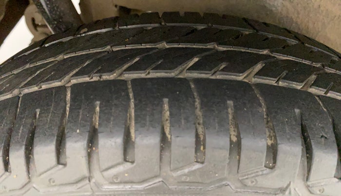 2011 Maruti Wagon R 1.0 VXI, Petrol, Manual, 53,178 km, Right Rear Tyre Tread