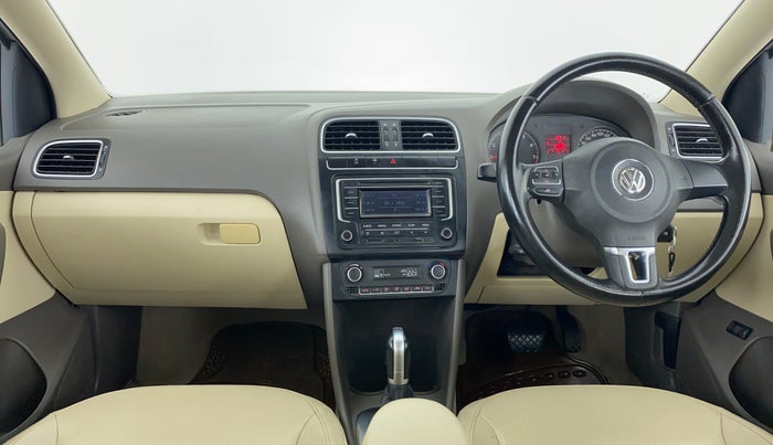 2014 Volkswagen Vento HIGHLINE 1.2 TSI AT, Petrol, Automatic, 76,696 km, Dashboard