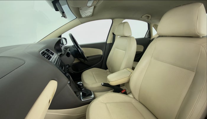 2014 Volkswagen Vento HIGHLINE 1.2 TSI AT, Petrol, Automatic, 76,696 km, Right Side Front Door Cabin