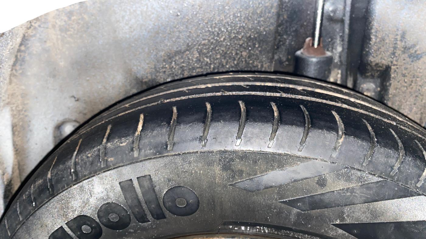 2014 Maruti Swift Dzire VXI, Petrol, Manual, 89,040 km, Left Rear Tyre Tread