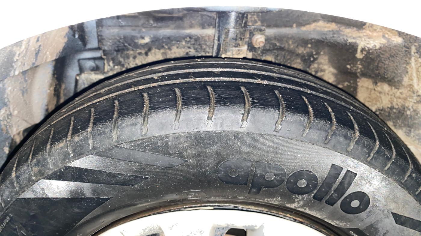 2014 Maruti Swift Dzire VXI, Petrol, Manual, 89,040 km, Left Front Tyre Tread