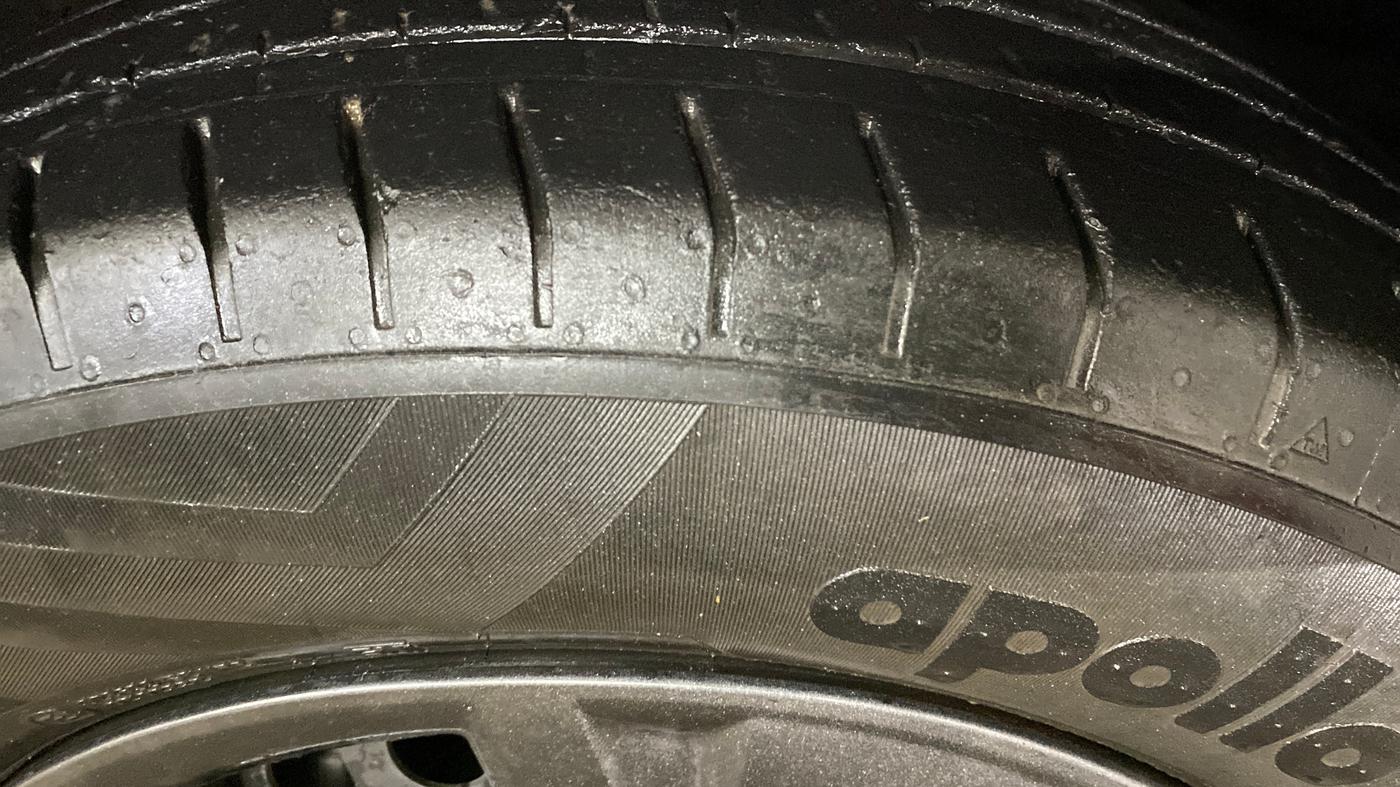 2023 Hyundai VENUE S 1.2, Petrol, Manual, 40,588 km, Right Rear Tyre Tread