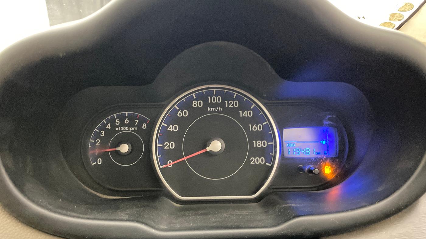2013 Hyundai i10 MAGNA 1.1, Petrol, Manual, 1,19,480 km, Odometer Image