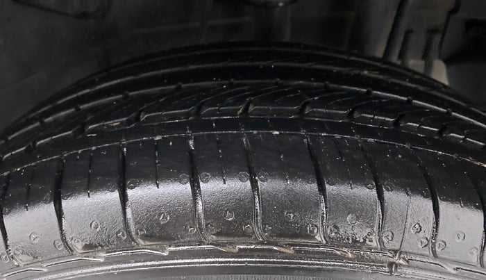 2020 Tata NEXON XE, Petrol, Manual, 14,871 km, Left Rear Tyre Tread