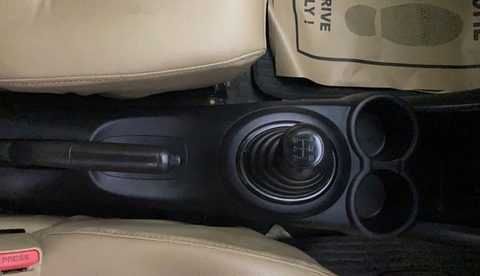 2015 Honda Amaze 1.2L I-VTEC E, Petrol, Manual, 55,169 km, Gear Lever