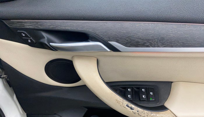 2019 BMW X1 sDrive 20d x Line, Diesel, Automatic, 87,219 km, Driver Side Door Panels Control