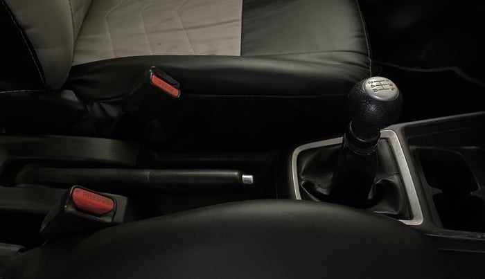 2020 Maruti Swift VXI, Petrol, Manual, 59,556 km, Gear Lever