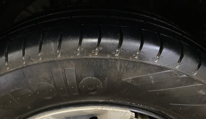 2020 Maruti Swift VXI, Petrol, Manual, 59,556 km, Left Front Tyre Tread