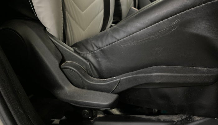 2020 Maruti Swift VXI, Petrol, Manual, 59,556 km, Driver Side Adjustment Panel